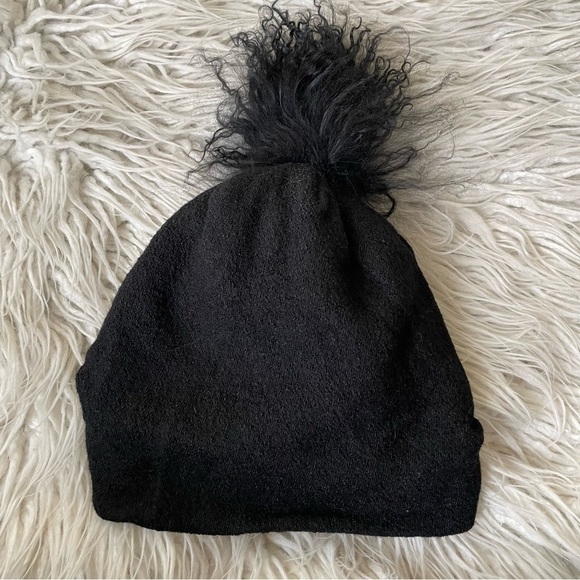 ARAE Black Freya Boiled Wool Polar Fleece Mongolian Fur Pom Pom Beanie Hat OS - Picture 6 of 8